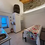La Dimora Della Volpe Apartment Calice Ligure