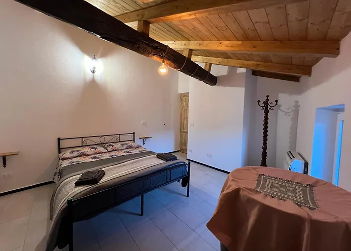 La Dimora Della Volpe Apartment Calice Ligure