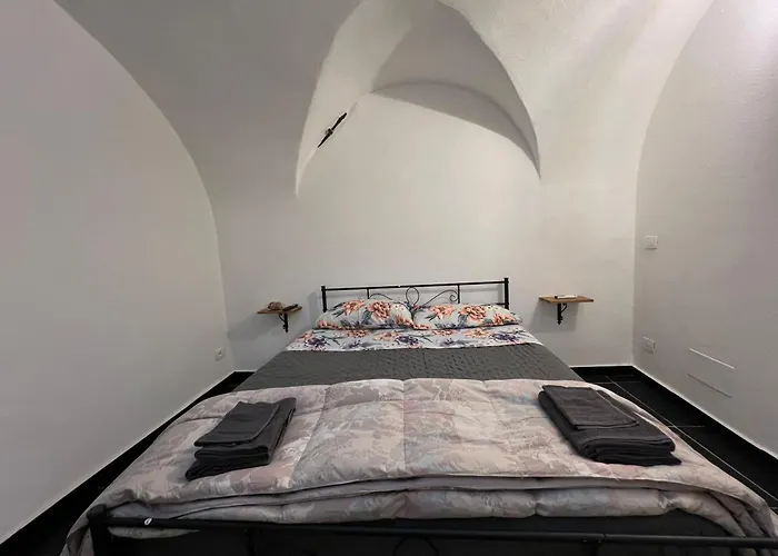 Apartment La Dimora Della Volpe Calice Ligure